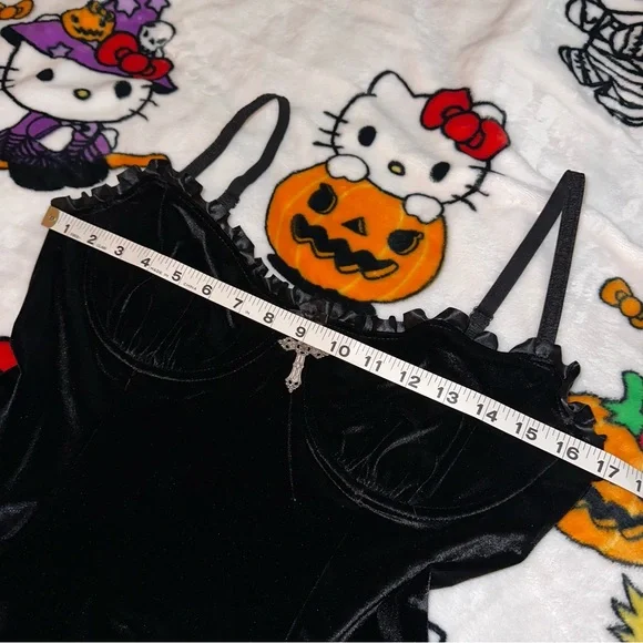 ***SOLD on Depop🕷️🖤 - Picture 3 of 5